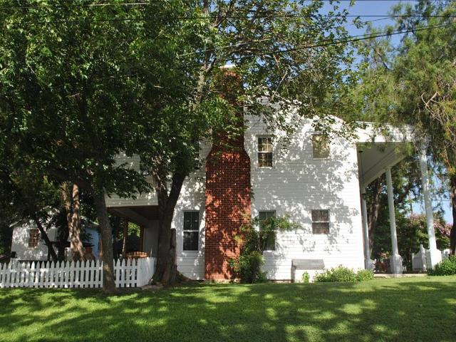 700 W Wrights Avenue