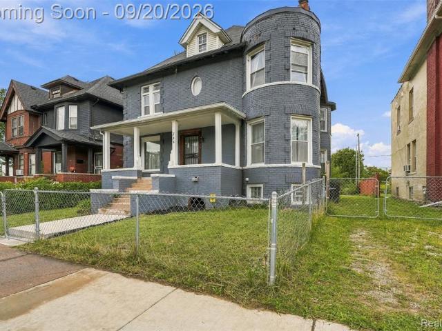 700 W Euclid Street
