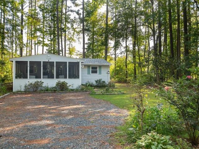 7015 Diagonal St, Exmore, VA 23350