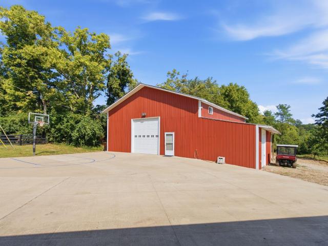 7015 7 Old Richmond Road