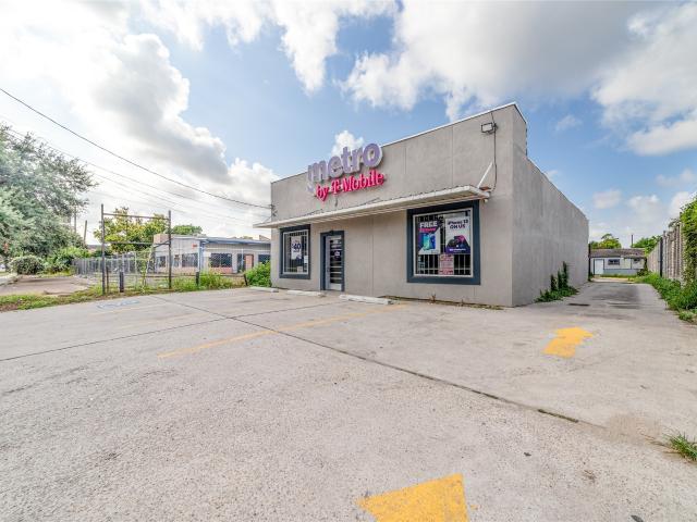 7016 Harrisburg Boulevard
