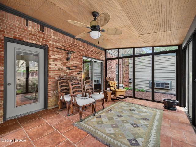7017 Ridge Run Cir