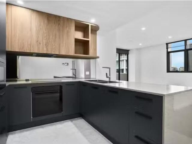 701/95 Kembla Street, WOLLONGONG Apartment for rent Listed by.