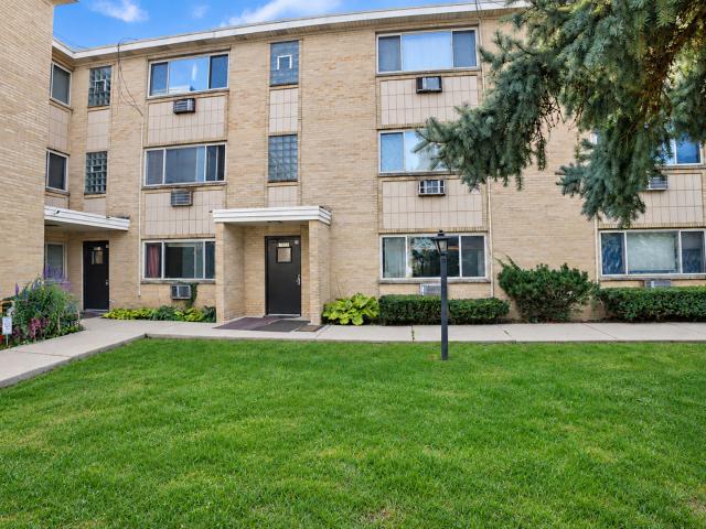 7019 N Ridge Boulevard # 1D
