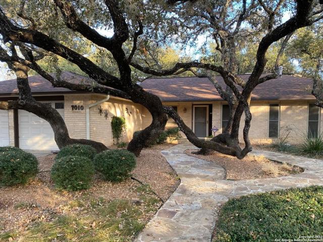 7010 Forestwayst, 3 beds, 2 full baths