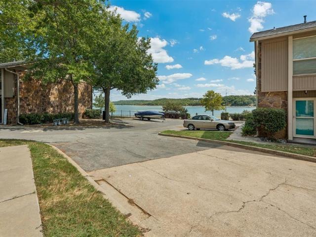 7010 Lakeshore Drive