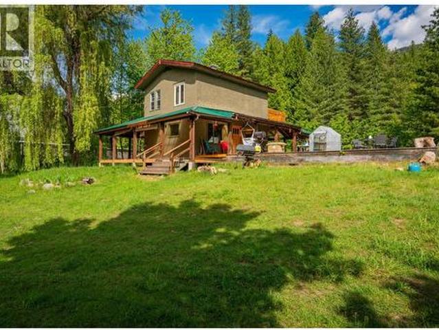 7010 Perrys Cemetery Road, Winlaw, BC, V0G 2J0 house for sale | Listing ID 10395 | Royal LePage