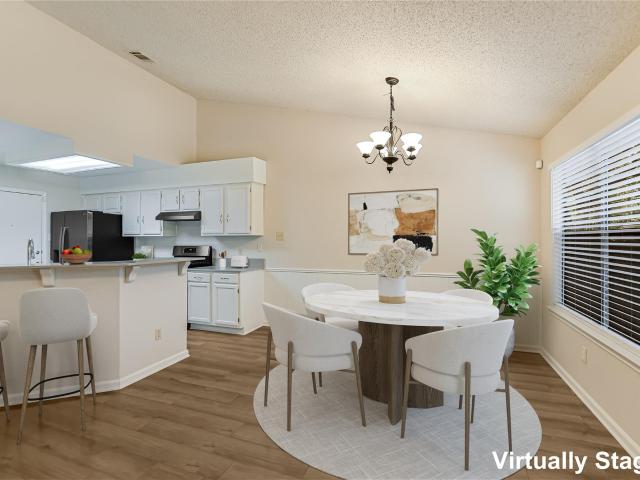 7010 Riverton Dr