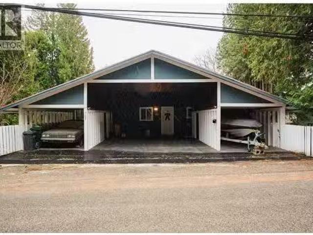 701 10Th Avenue, Castlegar, BC, V1N 1K8 house for sale List.