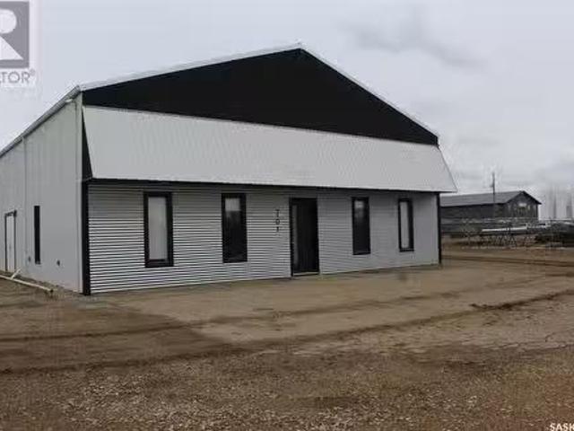 701 37 Highway, Shaunavon, SK, S0N 2M0 commercial for sale.