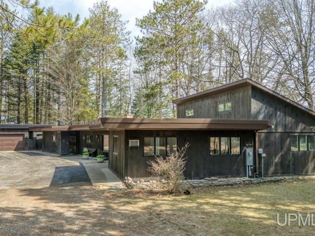 701, 705 & 709 N Bluff Drive