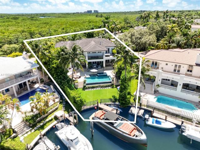 701 Bella Vista Ave, Coral Gables, FL 33156 | MLS #A11859