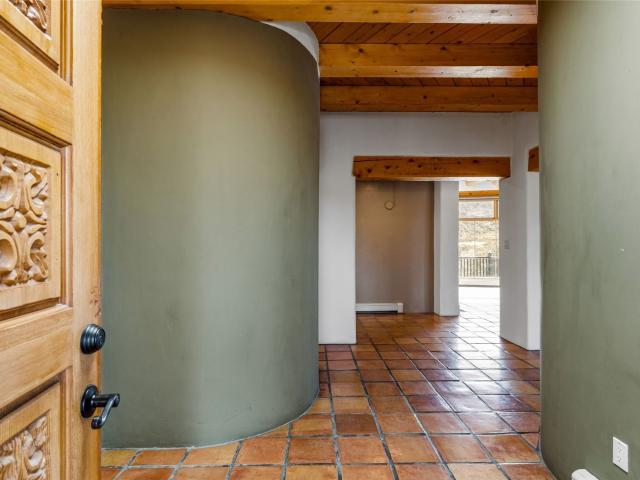 701 Gonzales Road, Santa Fe, US, NM