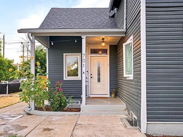 701 Galapago Street