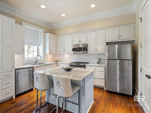 701 Dauphin Street Unit A