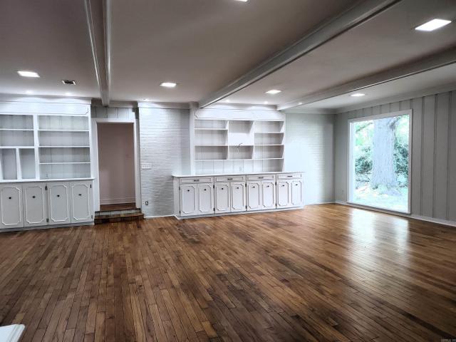 701 E 7th Street