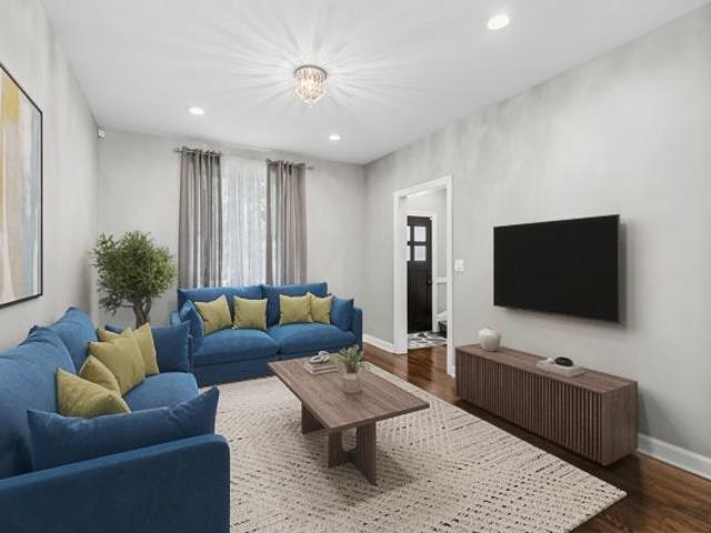 701 E 89th Place