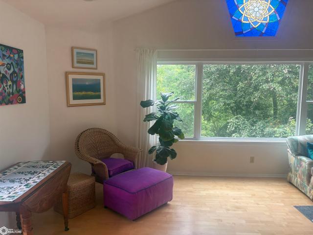 701 E Lowe #323