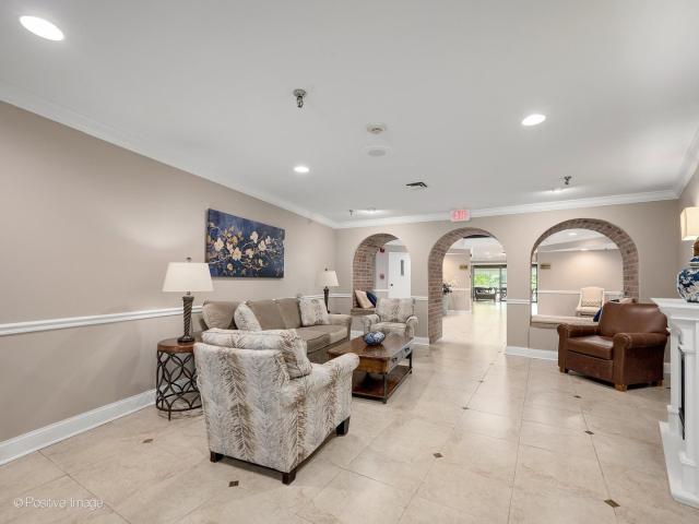 701 Lake Hinsdale Drive # 410