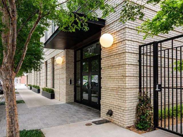 701 N Hudson Avenue # 304
