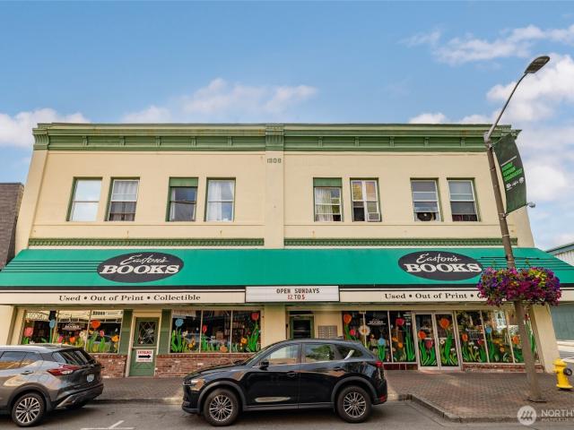 701 S 1st Street