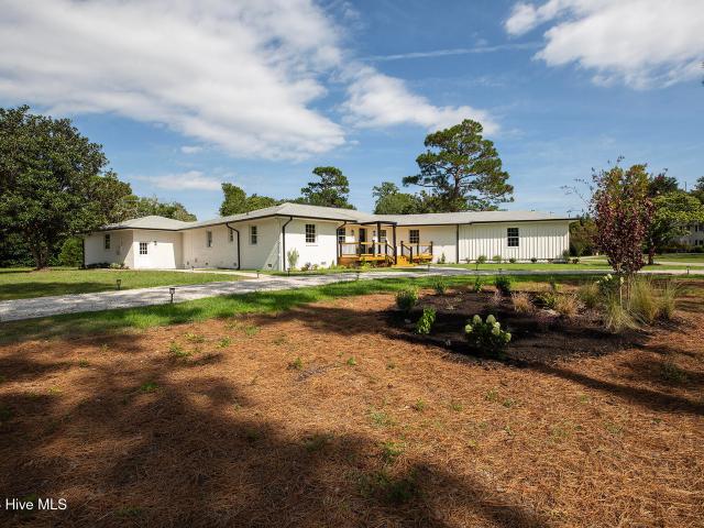 701 Pine Valley Drive