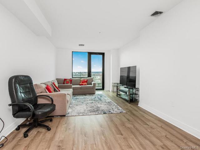 701 Ridge Hill Boulevard 11C
