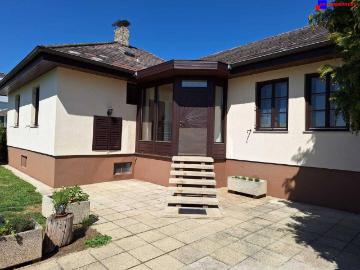 7024 Hirm Charmantes 120m² Einfamilienhaus in ruhiger Ortsrandlage sogar mit Schneebergblick!
