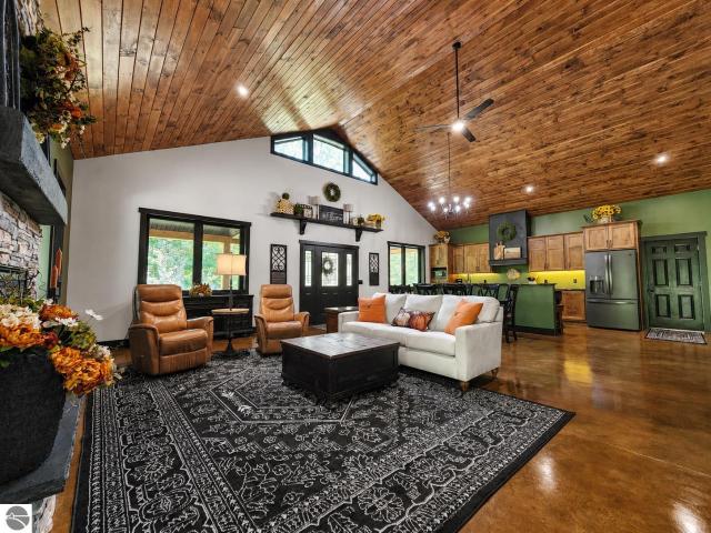 7020 Woodridge Court