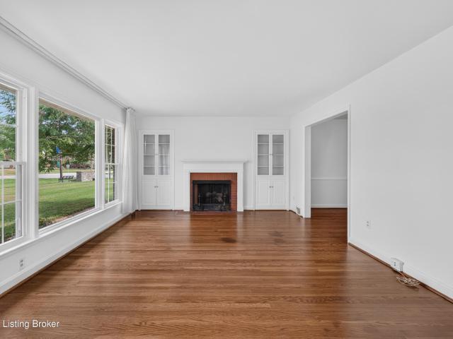 7021 Graymoor Rd