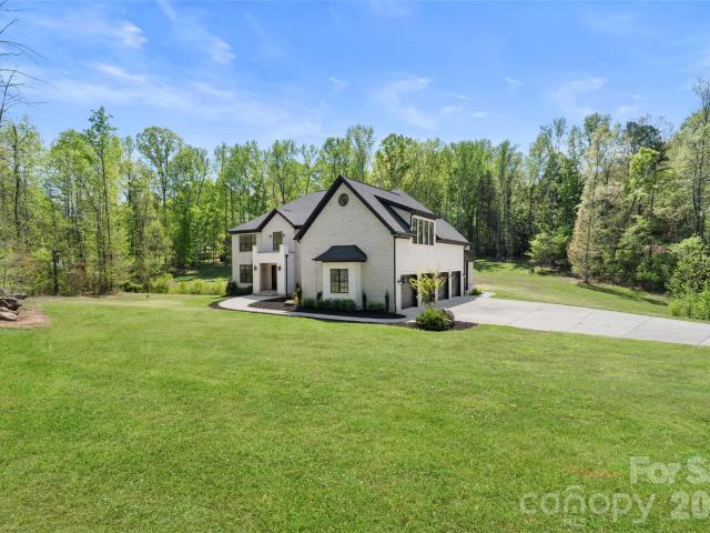 7021 Stirrup Court