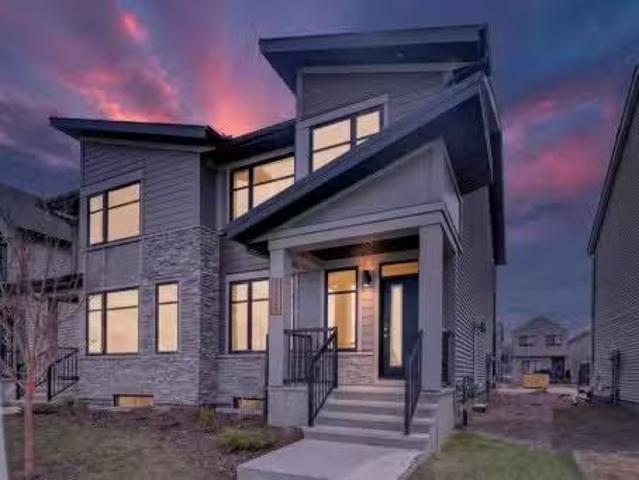 7023 Rangeview Avenue Se, Calgary, AB, T3S 0P9 house for sal.