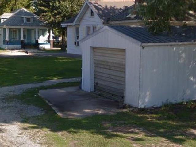 702 Mayo St, Carlinville, IL 62626 | MLS #25073