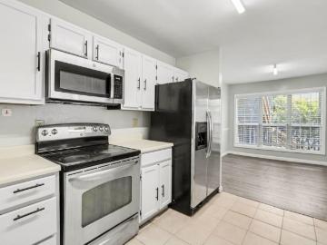 702 Mill Pond Drive SE