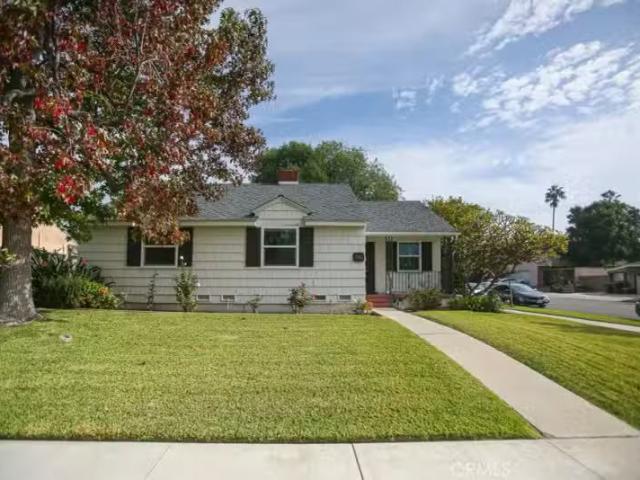702 N PINE ST, ANAHEIM, CA 92805
