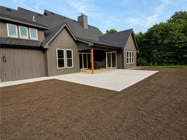 702 NW 1501st Road