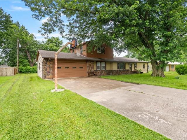 702 S 35th Street