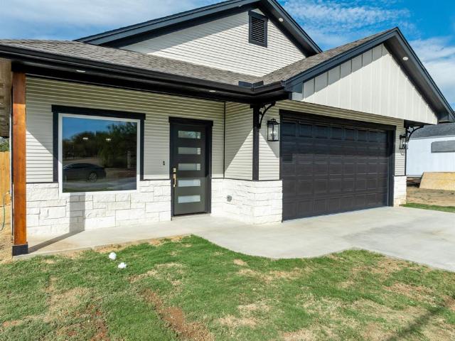702 S Ivy St, Hillsboro, TX 76645 | MLS #21091