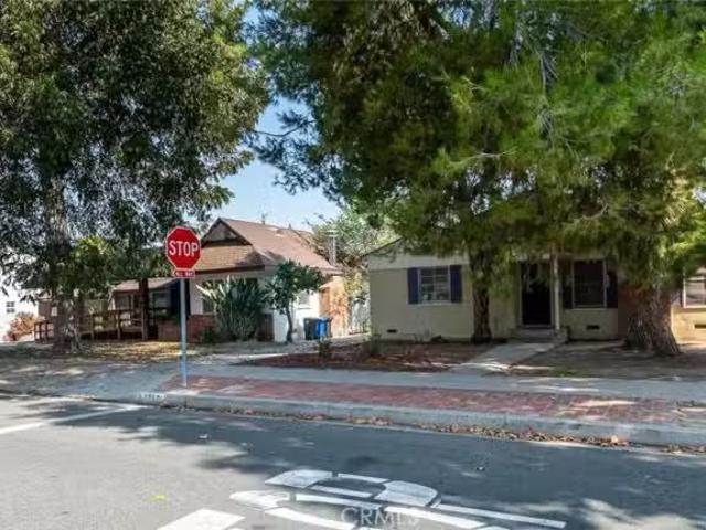 702 S MARIPOSA ST, BURBANK, CA 91506