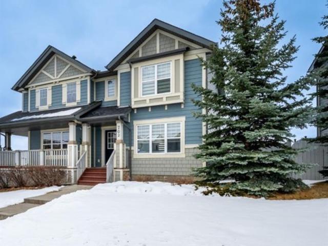 702 Panamount Boulevard Nw, Calgary, AB, T3K 0P7 house for sale | Listing ID A2330 | Royal LePage