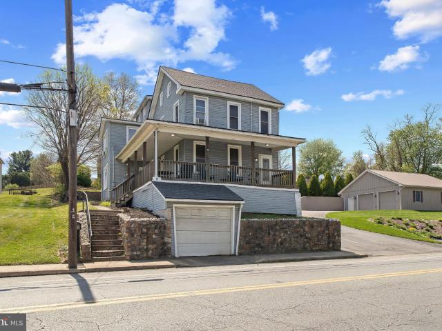 702 W Main St, Waynesboro, PA 17268 | MLS #PAFL2033