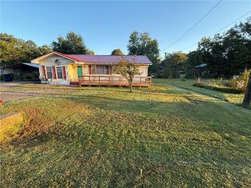 702 W Main Street