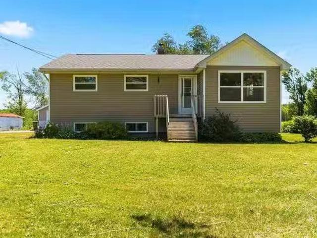 702 Windsor Back Road, Three Mile Plains, NS, B0N 2T0 house.