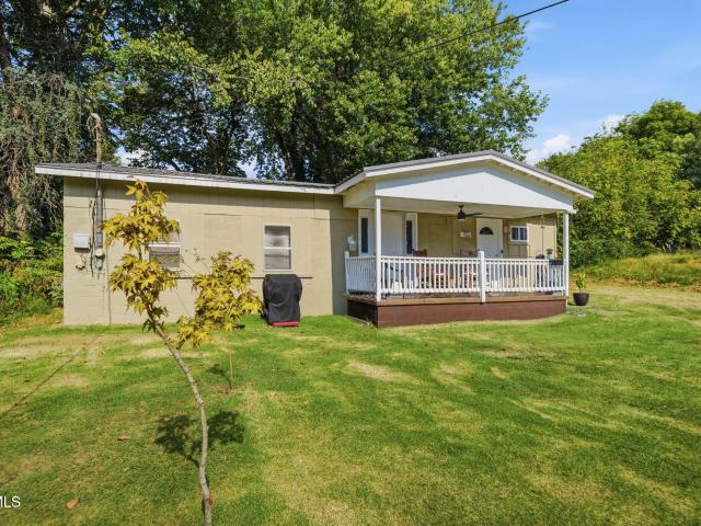 702 University Parkway