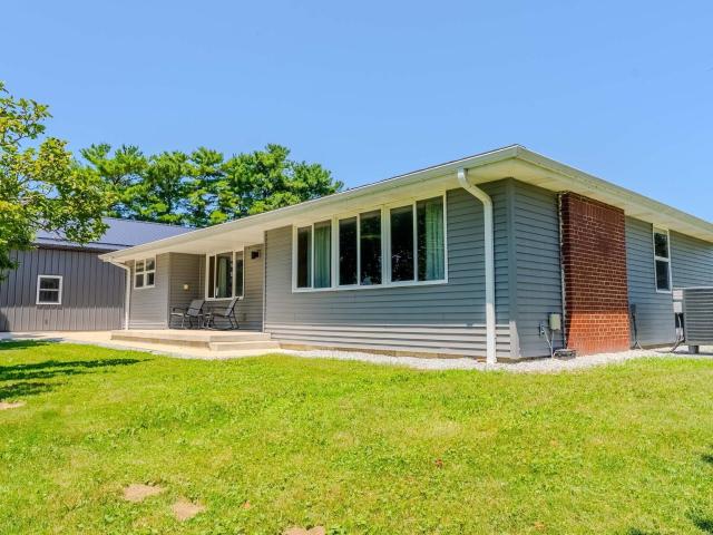7038 W Division Road