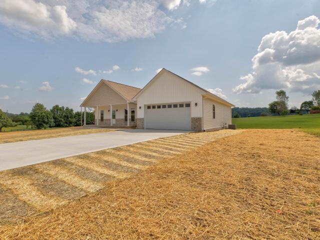 7039 Camargo Levee Road