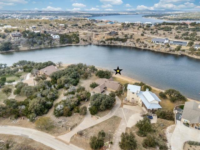 7033 W Hells Gate Dr, Strawn, TX