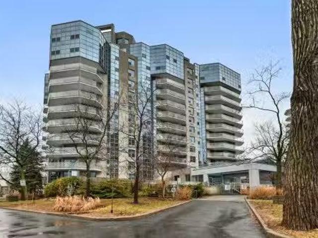 703 3 Boul. Simard, Saint Lambert, QC, J4S 1Y8 Luxury Condo.