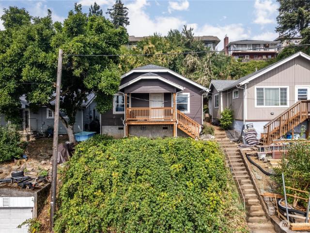 703 Allen Street