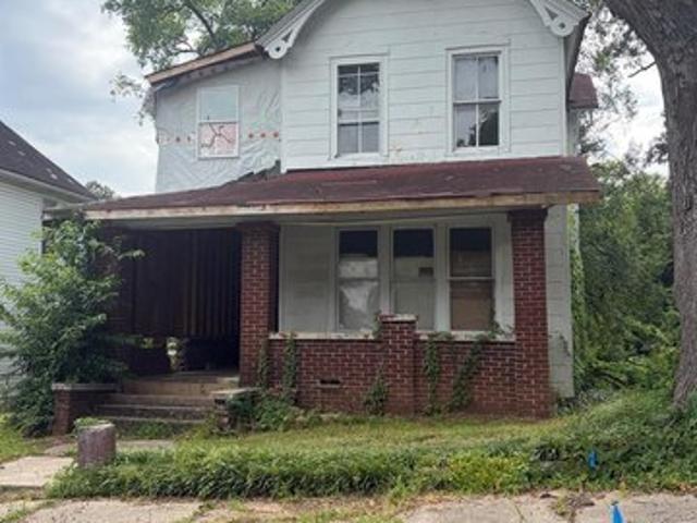 703 Austin Ave, Sheffield, AL 35660